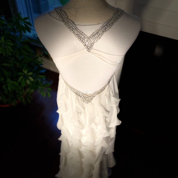 🌻SOLD🌻🌻🌻LAURA PETITES~Gown with Sequin and Ruffle Detail - Picture 13 of 15